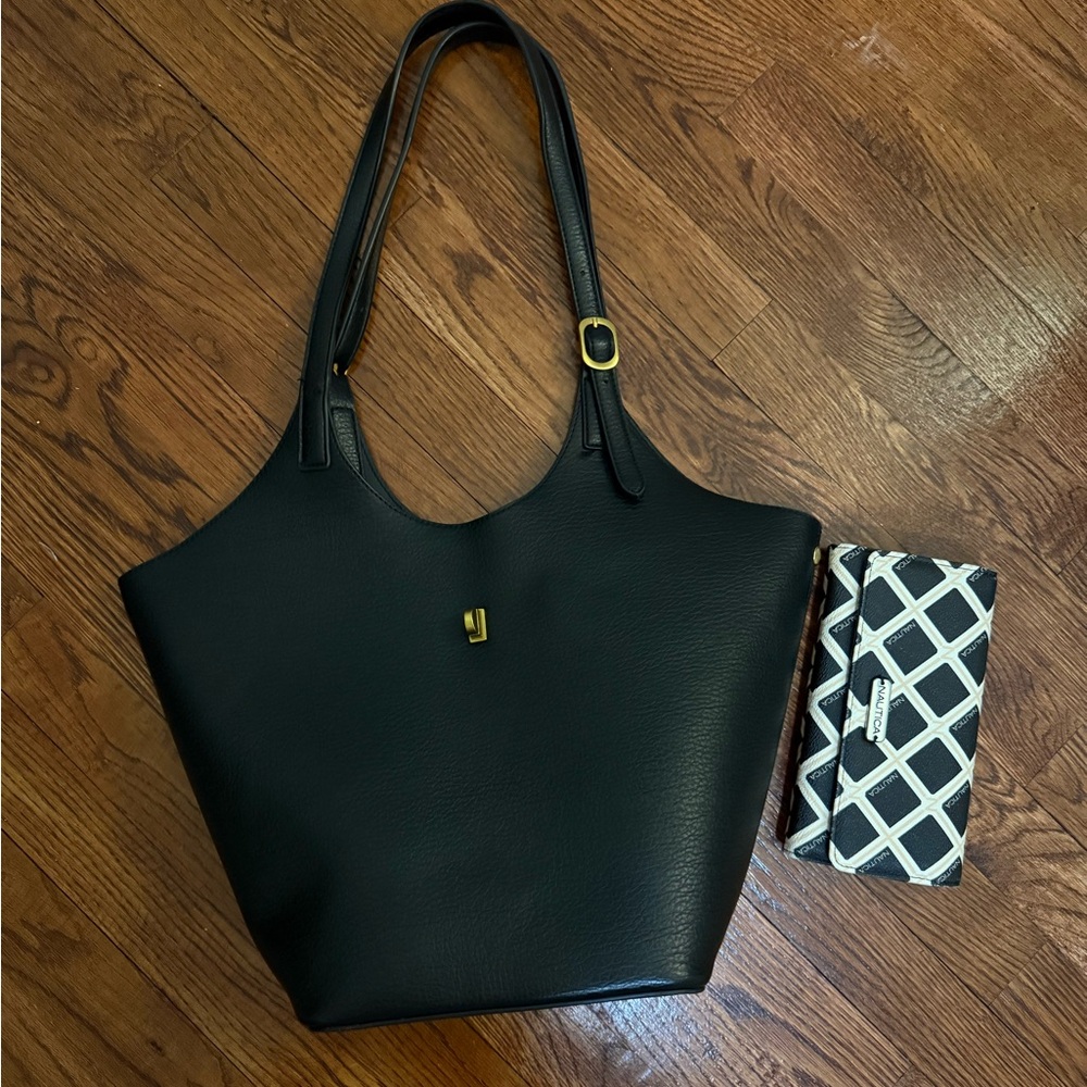 Elegant Black Leather Tote Bag
